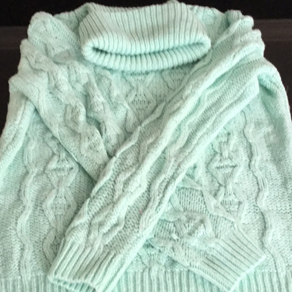 New! Chadwick’s Sweater! Very soft! Gorgeous!